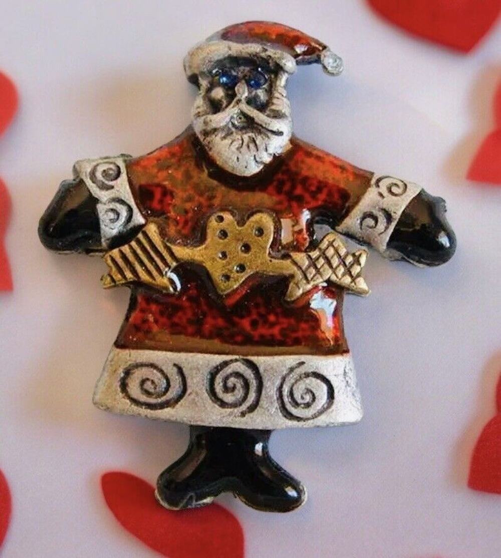 New LIA Pewter Enamel & Crystal Folk Santa Claus w/ Heart Christmas Pin Brooch